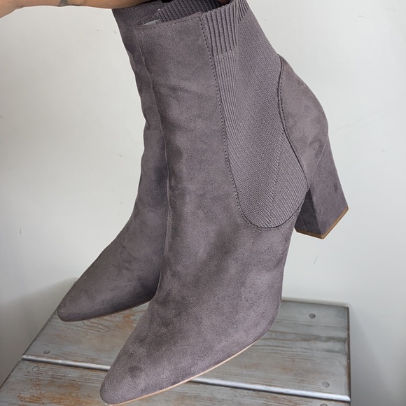 Steve Madden Rosalie Gray Sock Ankle Booties Size 11 - Picture 13 of 13